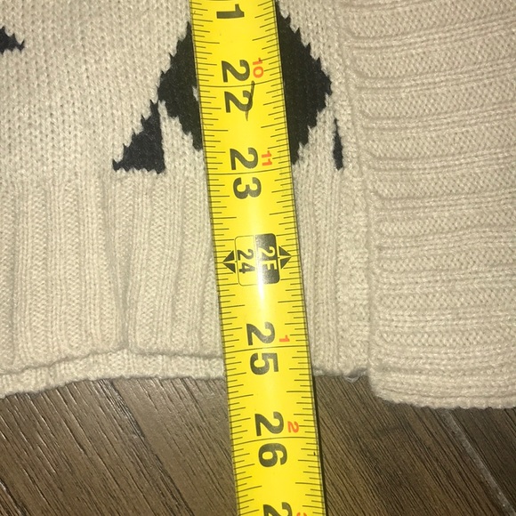 Poshmark bought cardigan sweater - Picture 4 of 6